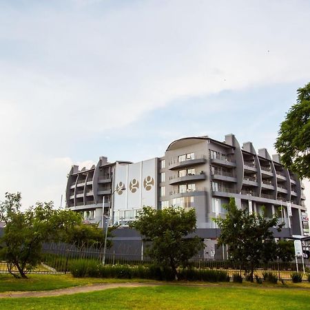 Genesis All-Suite Hotel Йоханесбург Екстериор снимка