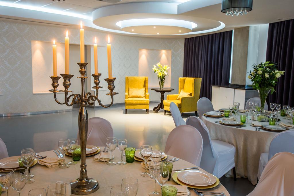 Genesis All-Suite Hotel Йоханесбург Екстериор снимка