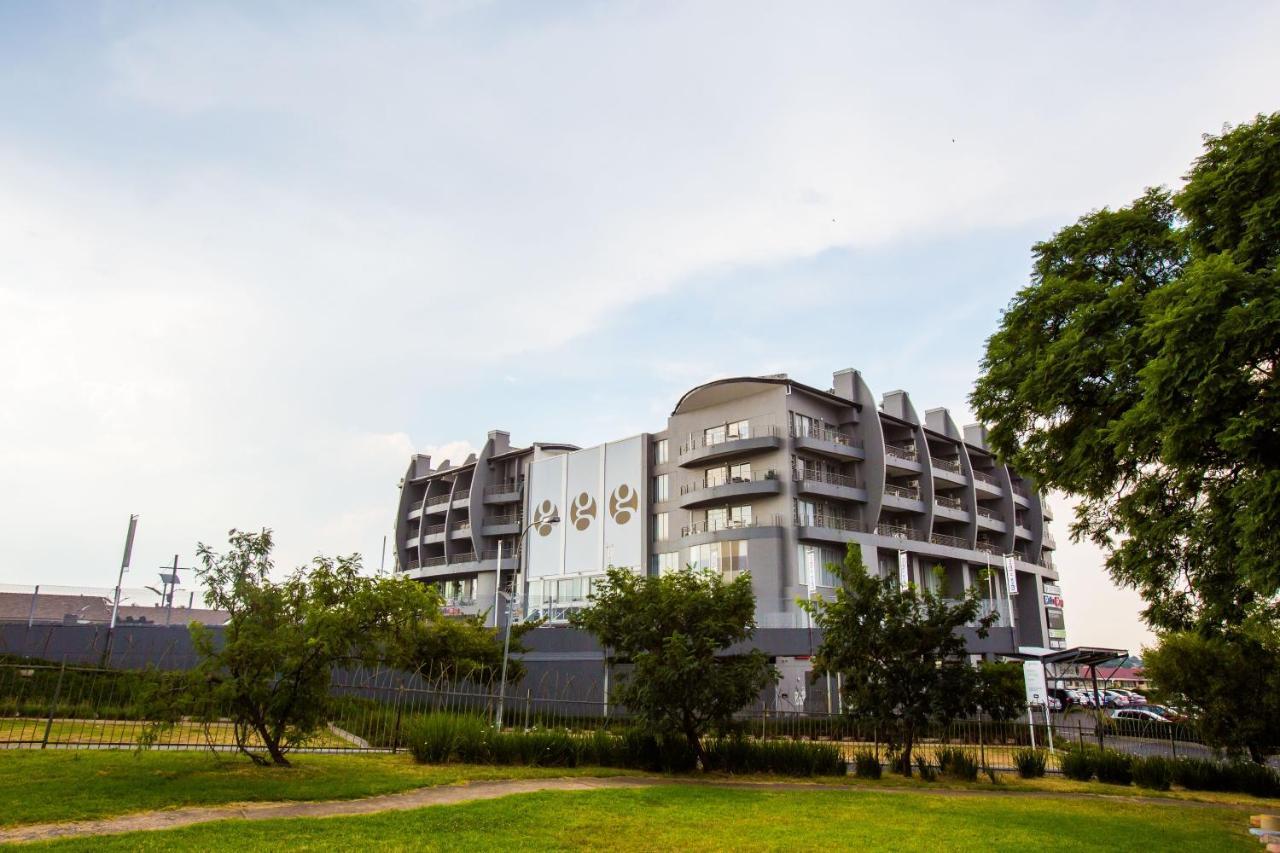 Genesis All-Suite Hotel Йоханесбург Екстериор снимка